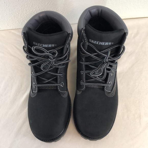 Sketchers boots size 4.5 SN 405656L Black NWOT Black Youth - Picture 3 of 10